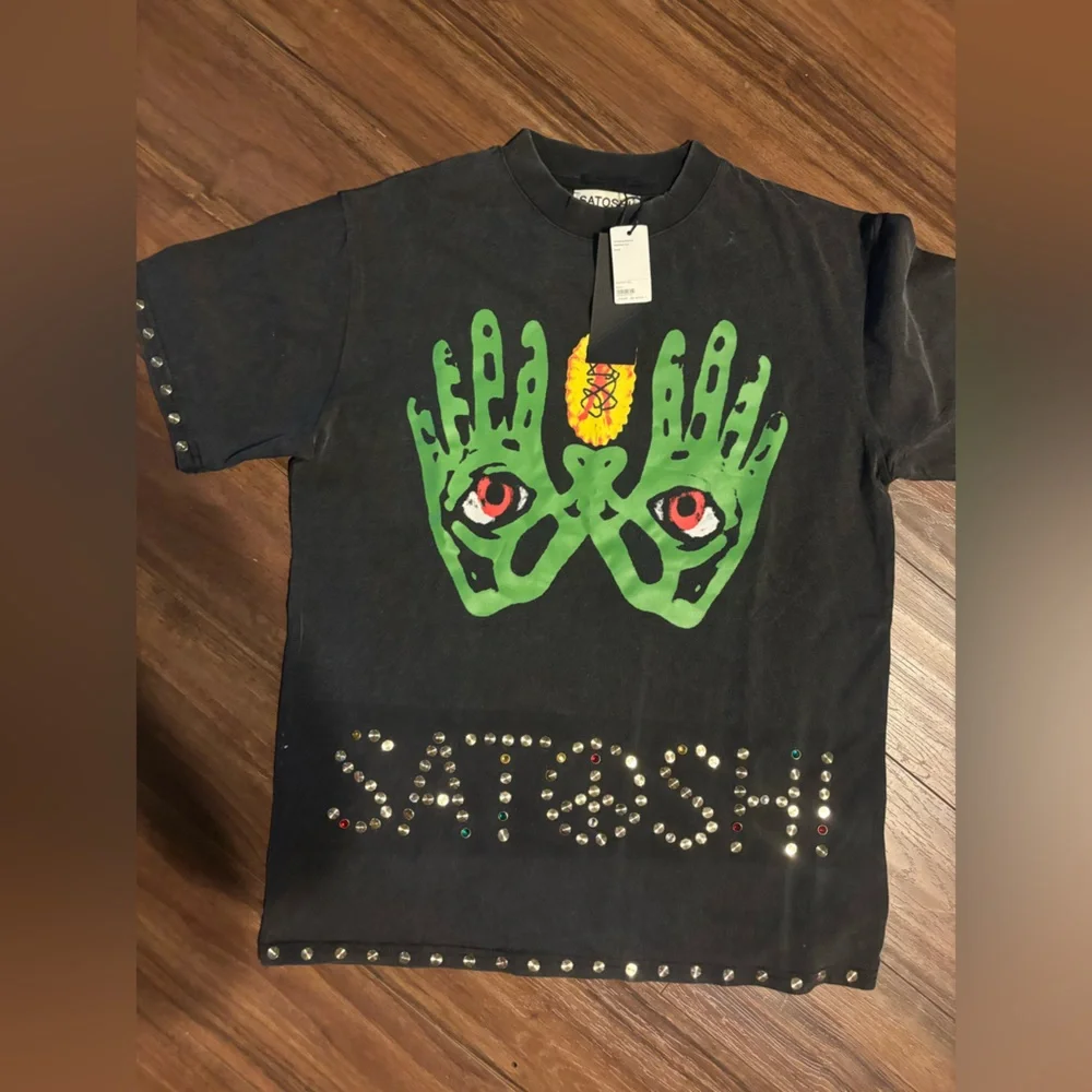 Black Graphic Tshirt - Picture 1 of 1